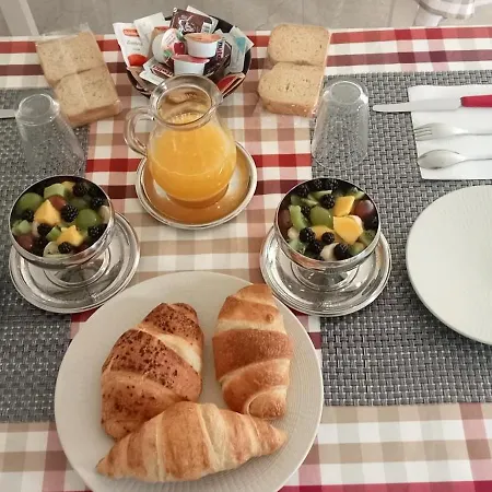 B&B Villa Bello Alojamento de Acomodação e Pequeno-almoço 3*