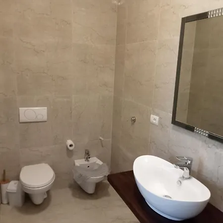 Konukevi Villa Bello 3*